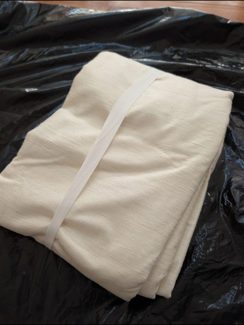 Quince NWOT 100% Raw Silk Blackout Curtain 1 Panel 48x108 Ivory
